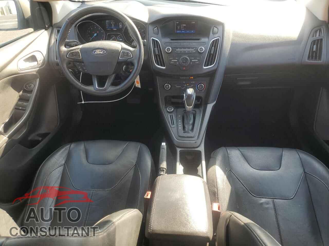 FORD FOCUS 2015 - 1FADP3F25FL324601