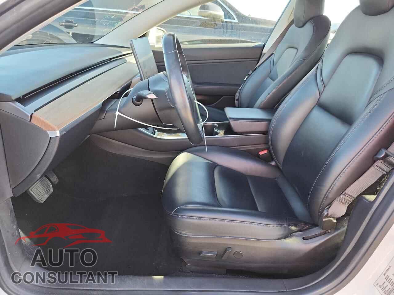 TESLA MODEL 3 2018 - 5YJ3E1EBXJF093854