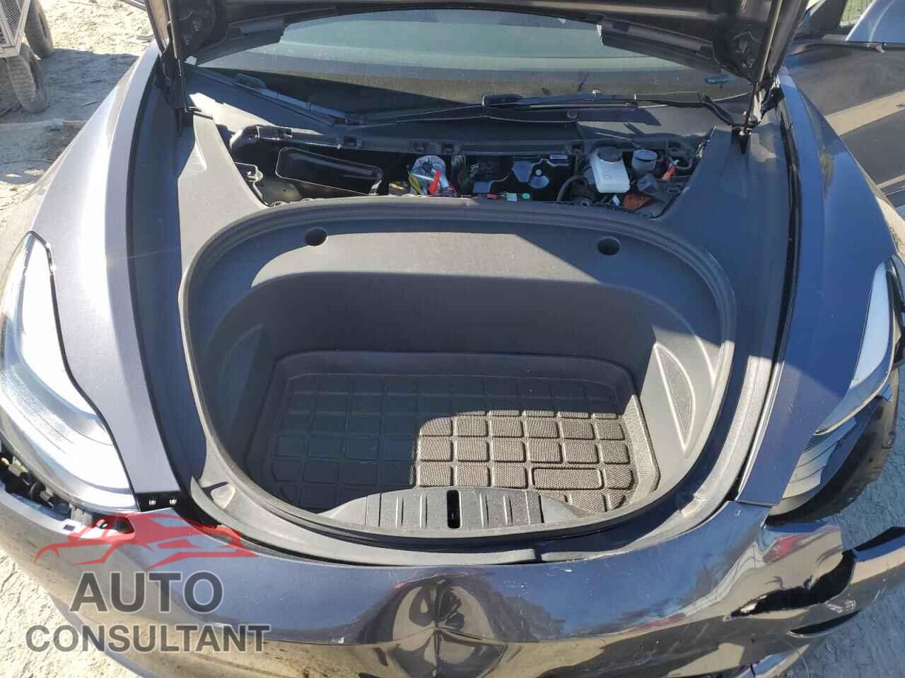 TESLA MODEL 3 2023 - 5YJ3E1EA5PF643395