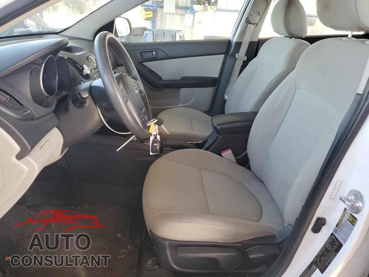 KIA FORTE 2011 - KNAFU4A26B5400167