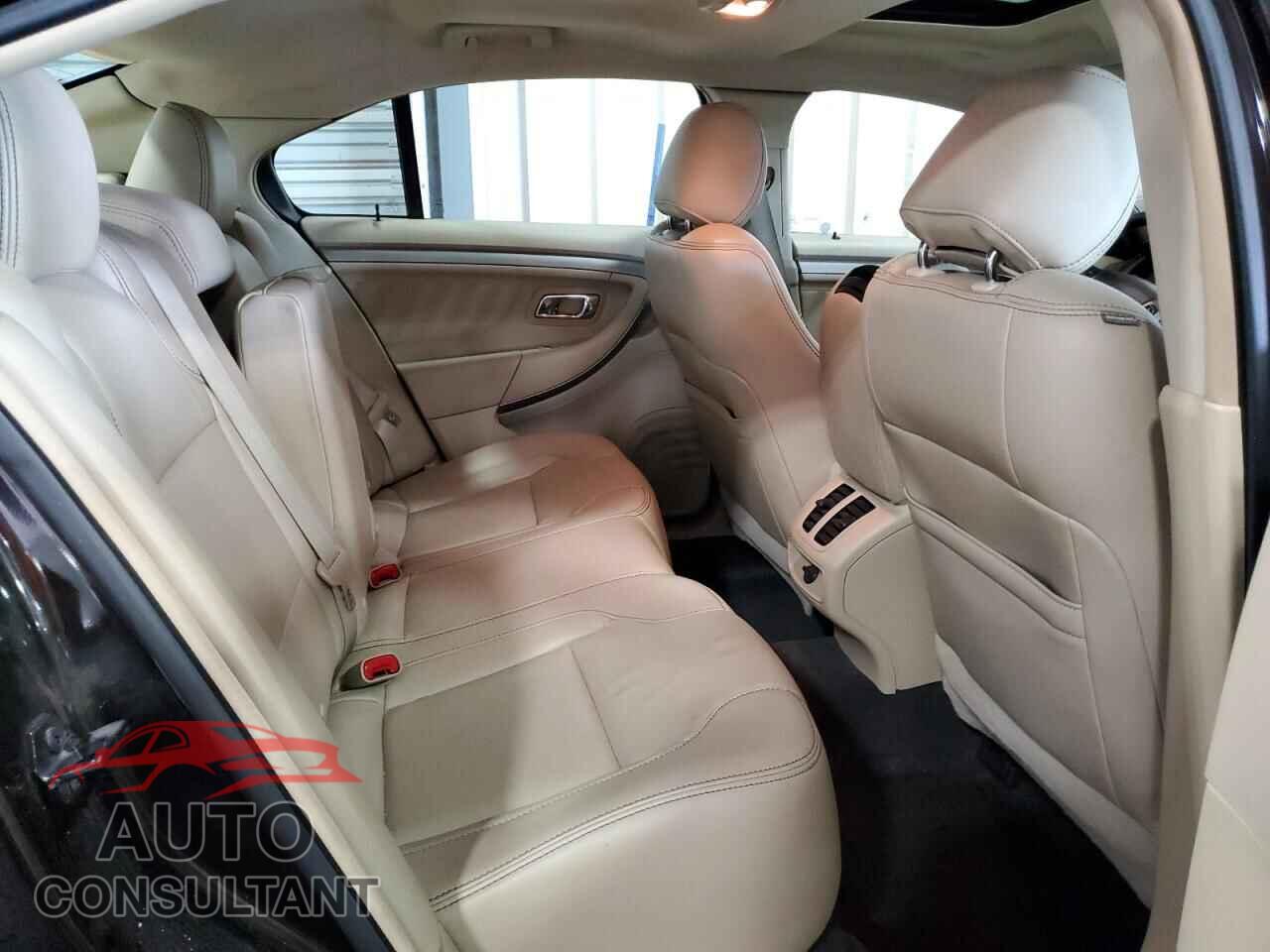 FORD TAURUS 2013 - 1FAHP2E89DG148143