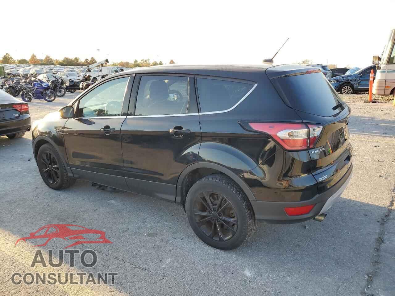FORD ESCAPE 2017 - 1FMCU9GD2HUC16608