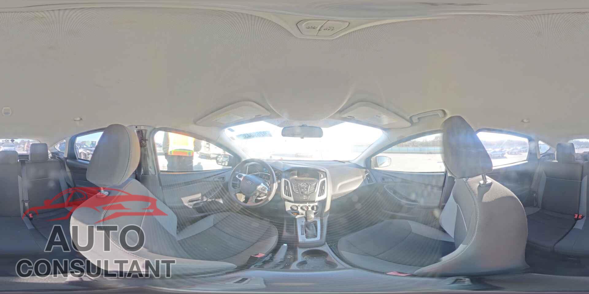 FORD FOCUS 2012 - 1FAHP3K2XCL406102