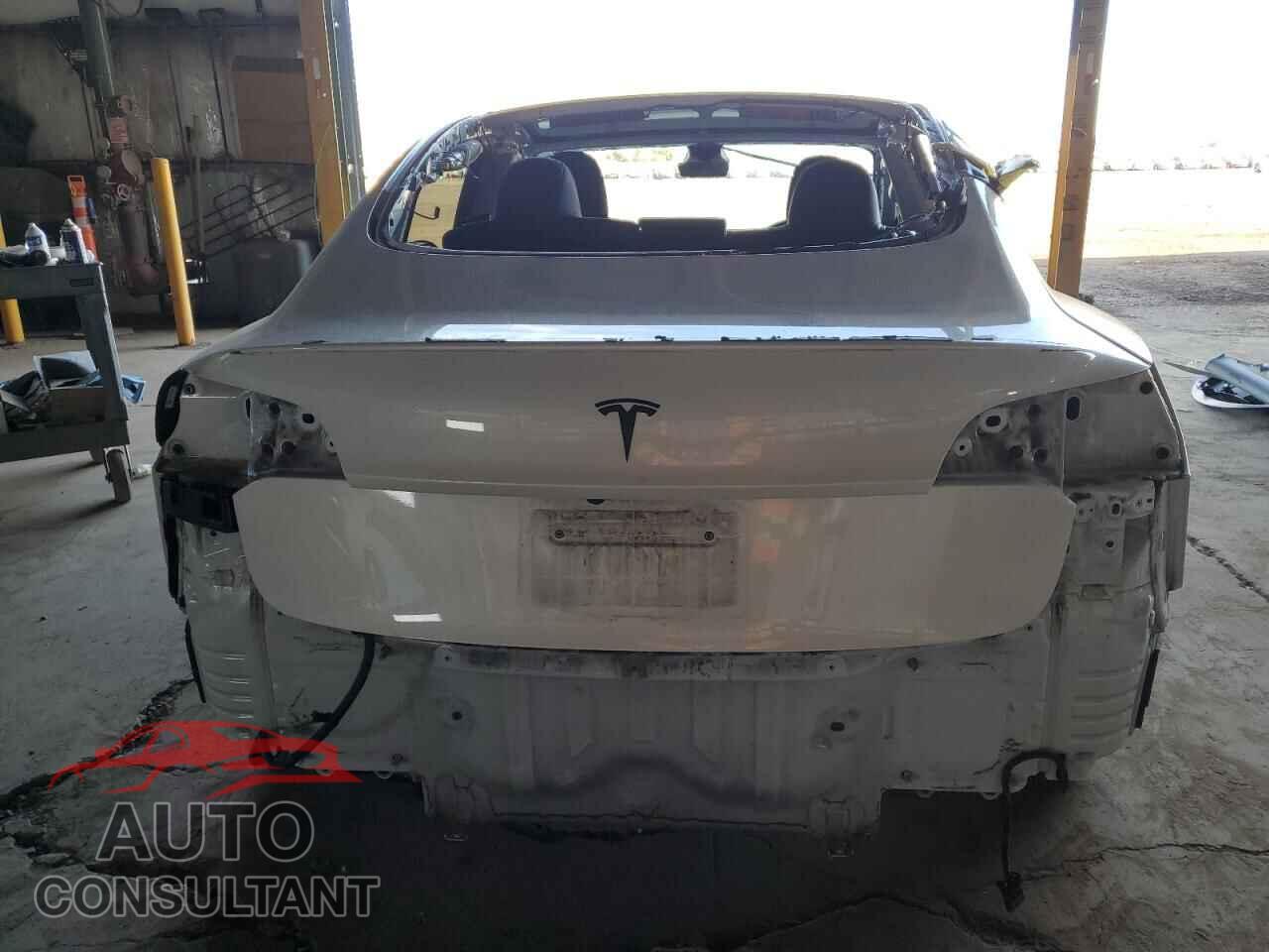 TESLA MODEL 3 2021 - 5YJ3E1EA6MF879226