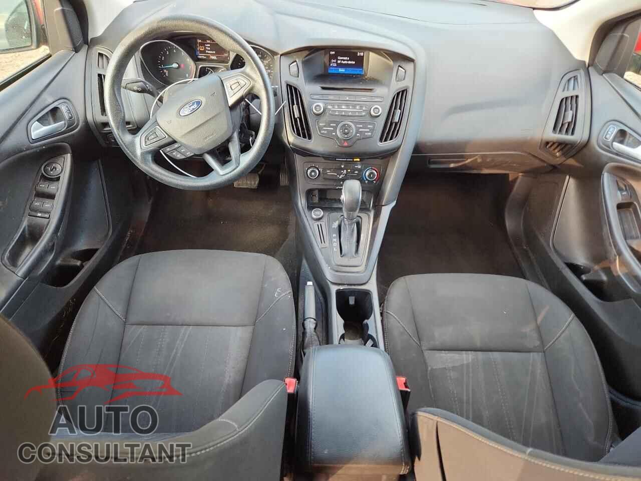 FORD FOCUS 2017 - 1FADP3F25HL231788