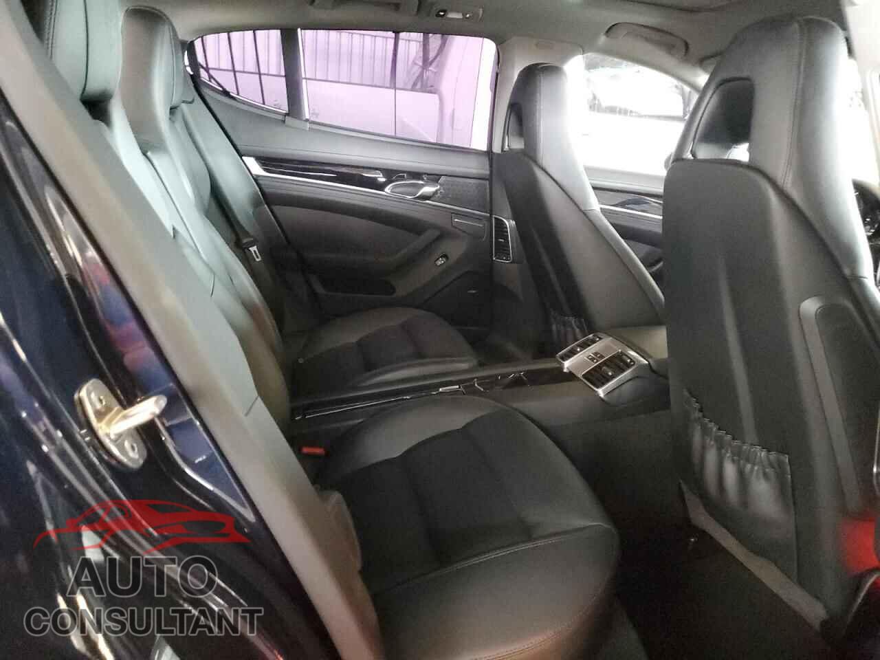 PORSCHE PANAMERA 2016 - WP0AA2A74GL000617