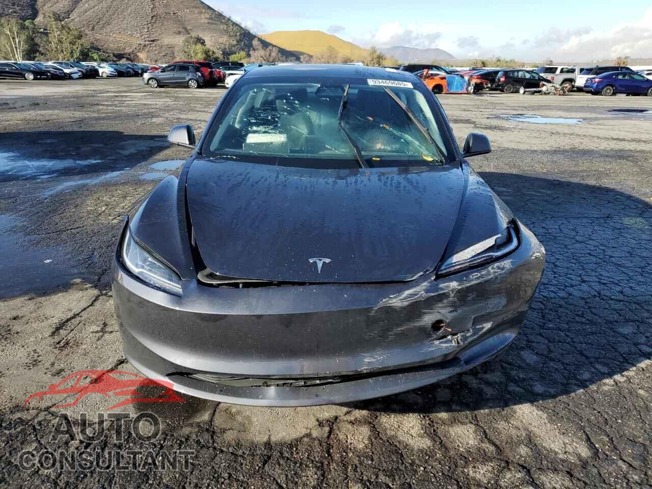 TESLA MODEL 3 2024 - 5YJ3E1EA5RF862392