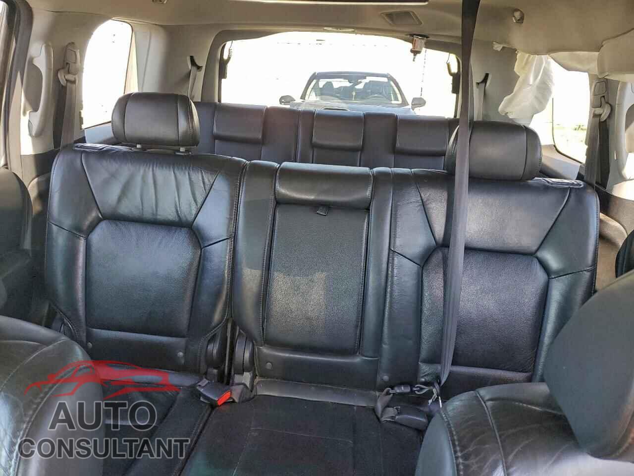 HONDA PILOT 2011 - 5FNYF4H56BB030486