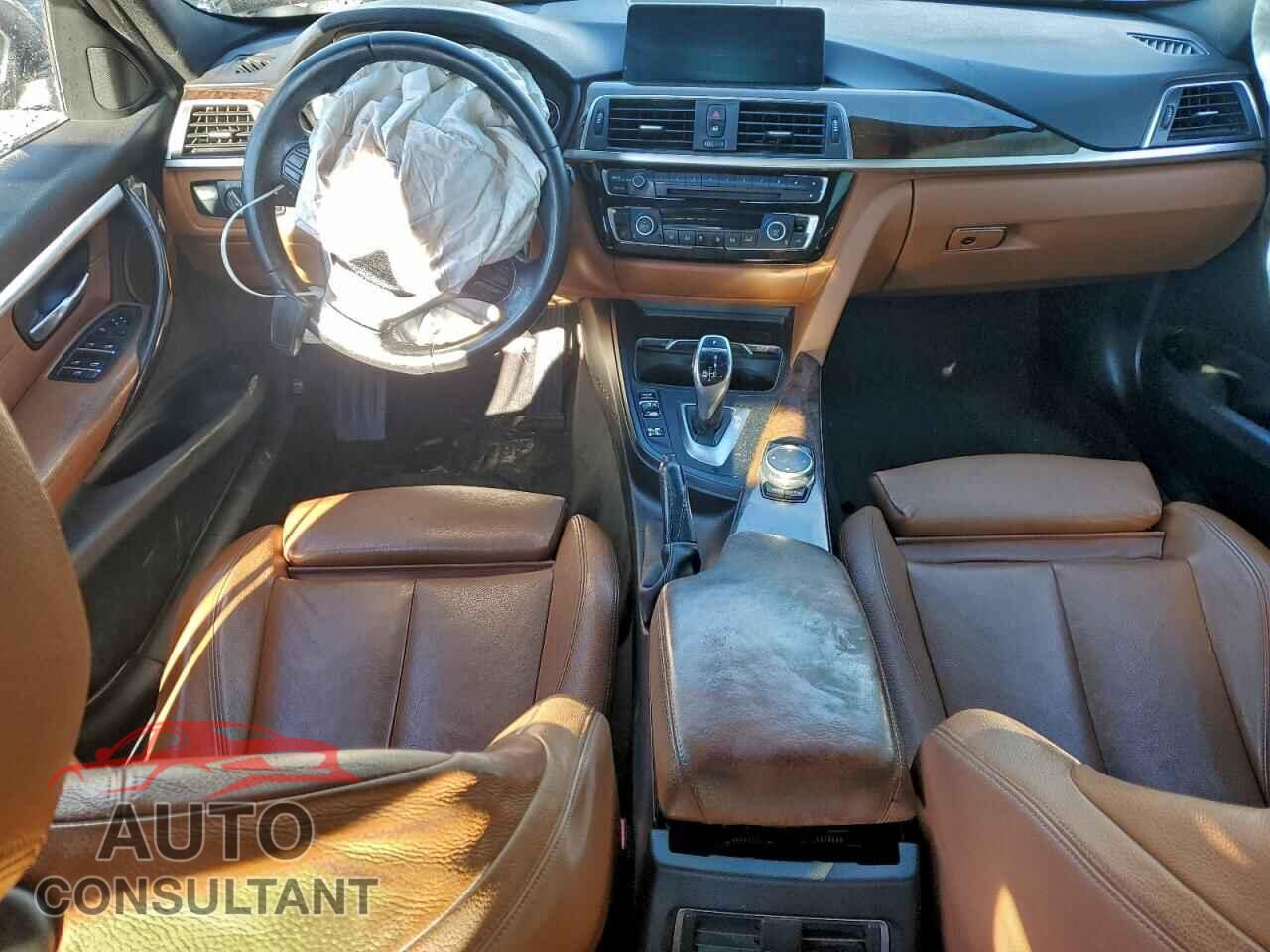BMW 3 SERIES 2016 - WBA8E9G57GNU30516