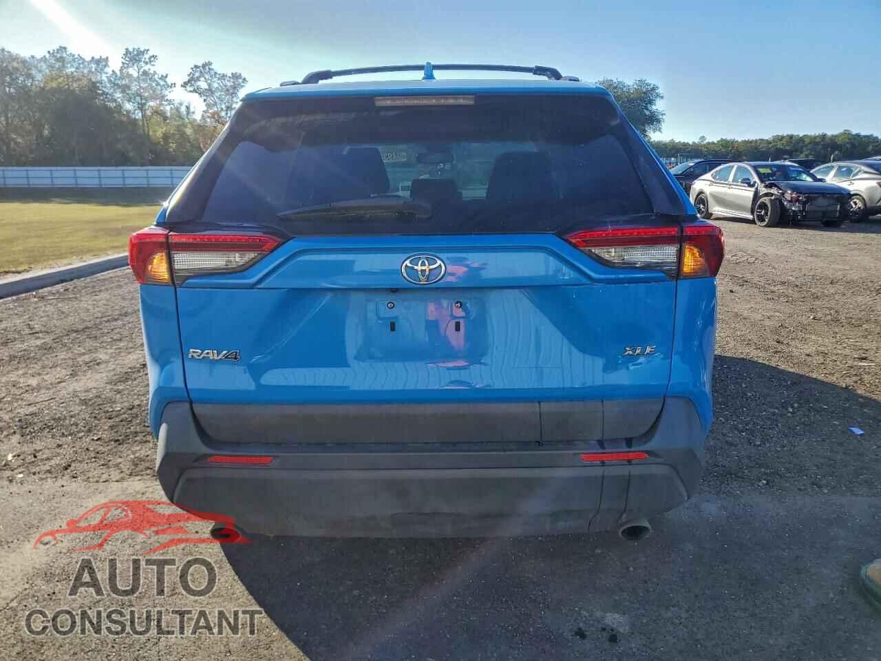 TOYOTA RAV4 2019 - 2T3W1RFV2KC016750