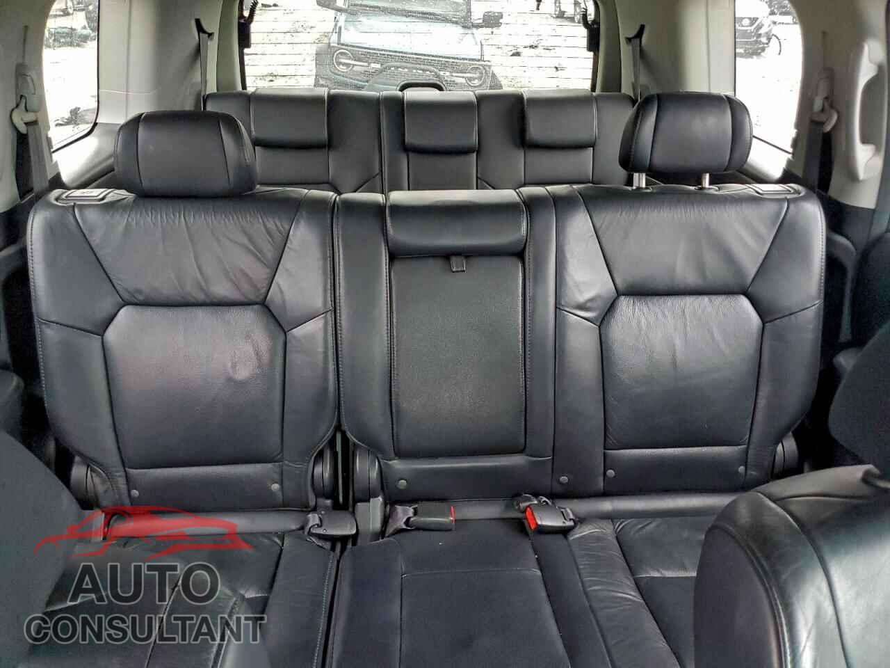 HONDA PILOT 2010 - 5FNYF3H51AB016987