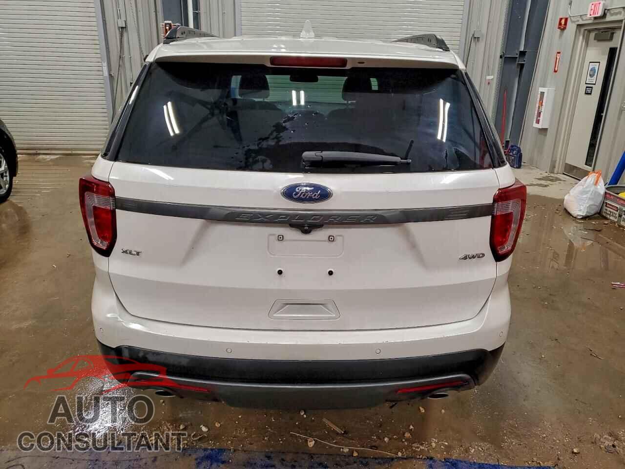 FORD EXPLORER 2017 - 1FM5K8D88HGE23860