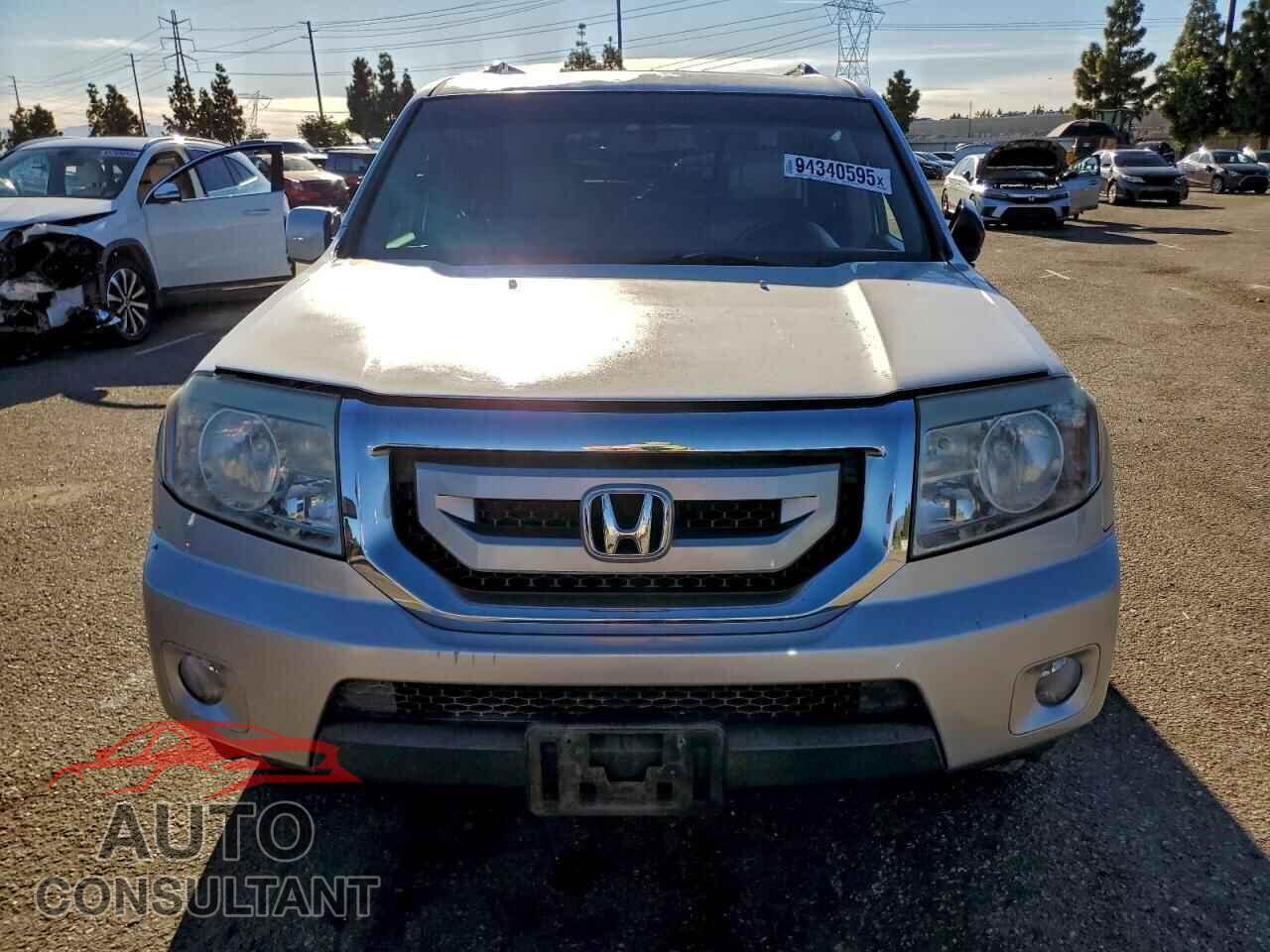 HONDA PILOT 2009 - 5FNYF38599B024010