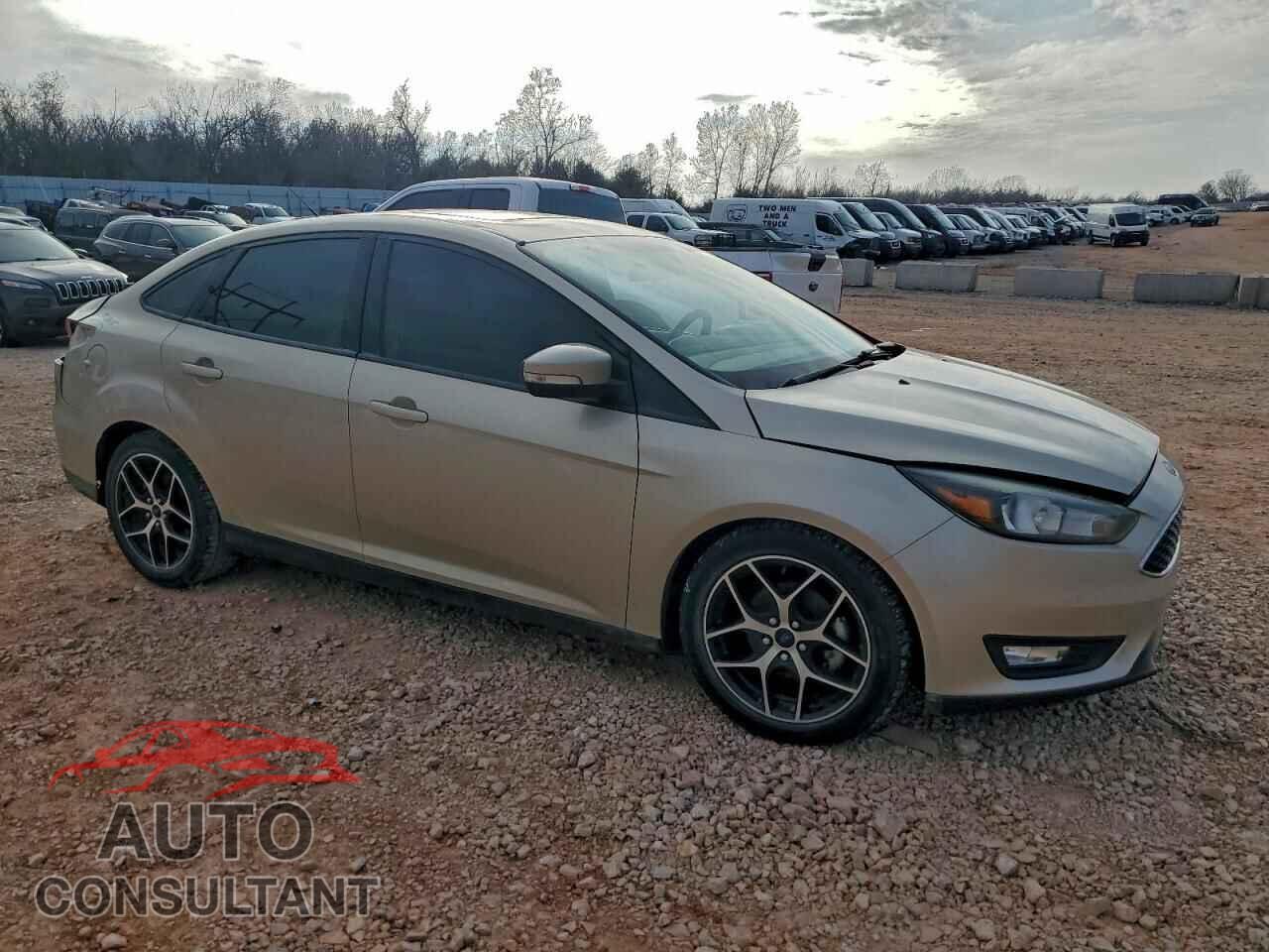 FORD FOCUS 2017 - 1FADP3H20HL210490