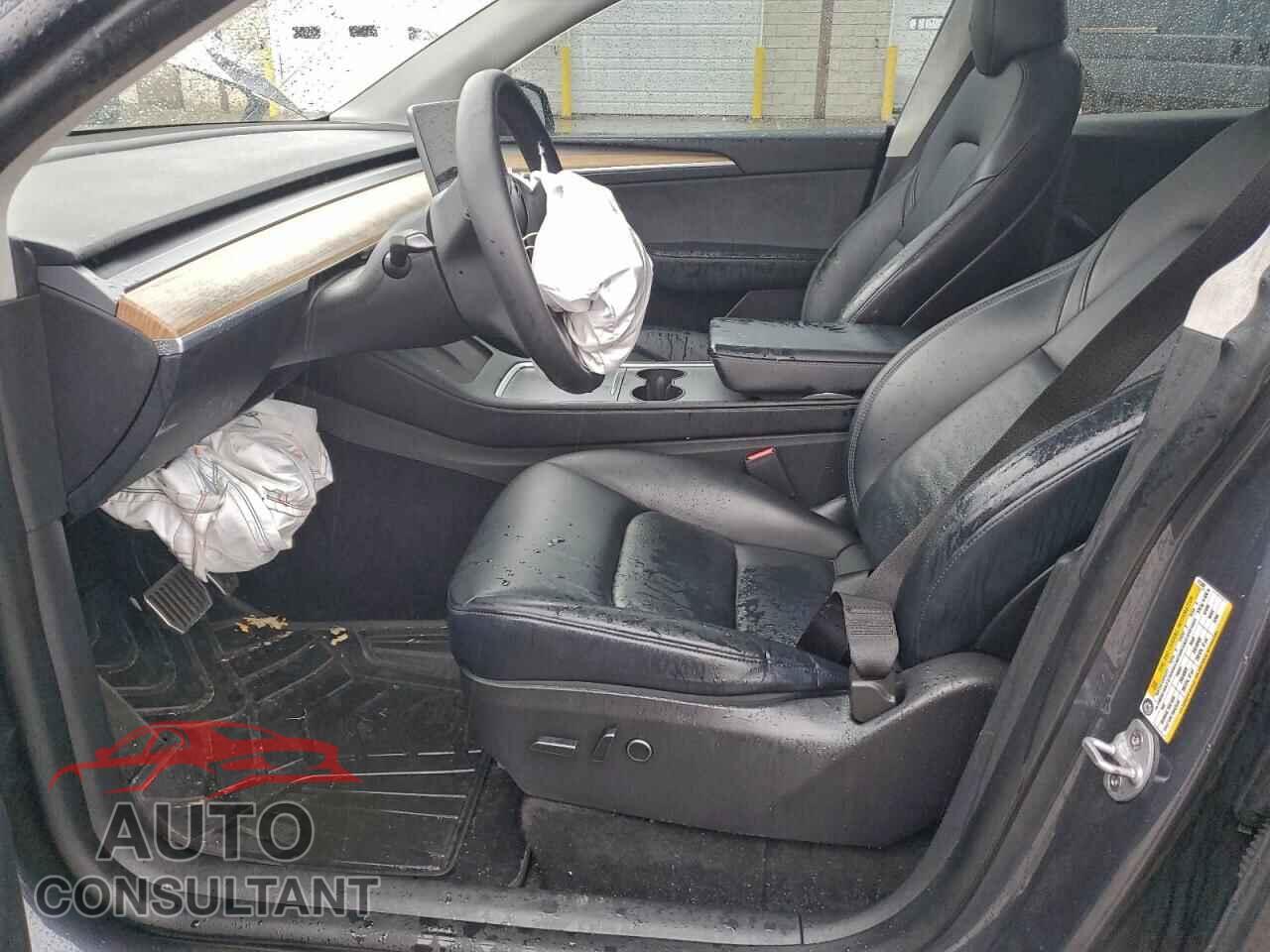 TESLA MODEL Y 2022 - 7SAYGDEE9NA013882