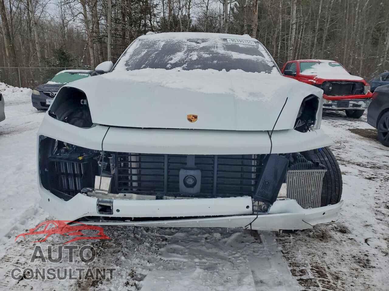 PORSCHE CAYENNE 2024 - WP1AA2AYXRDA13764