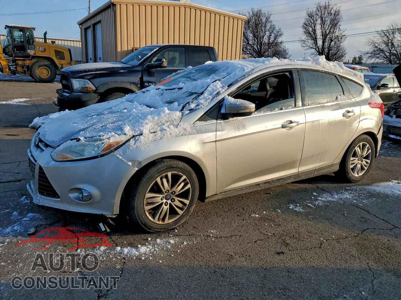 FORD FOCUS 2012 - 1FAHP3M27CL322431