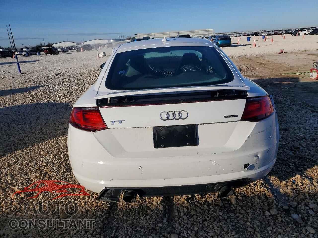 AUDI TT 2016 - TRUC5AFV1G1028083