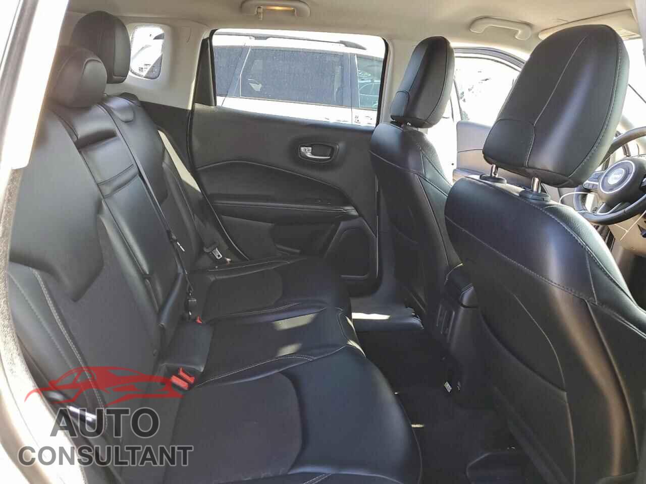 JEEP COMPASS 2017 - 3C4NJDBB0HT665231