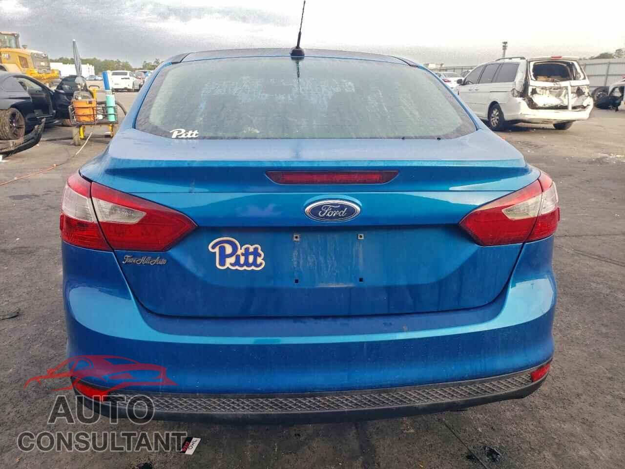 FORD FOCUS 2014 - 1FADP3F2XEL127499