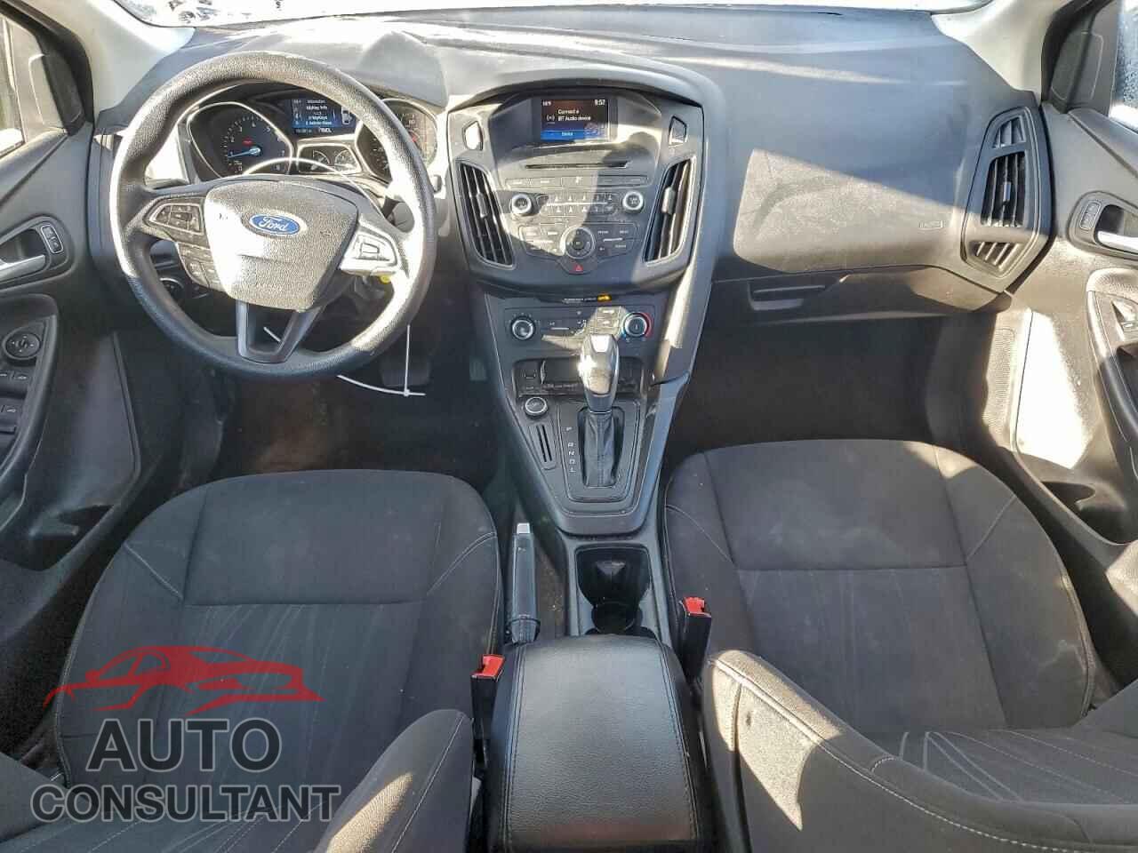 FORD FOCUS 2015 - 1FADP3F21FL277504