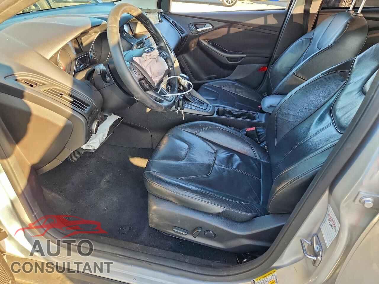 FORD FOCUS 2016 - 1FADP3F22GL332334