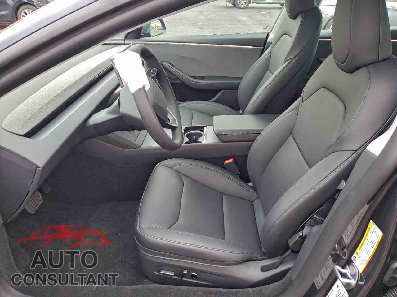 TESLA MODEL 3 2025 - 5YJ3E1EAXSF082605