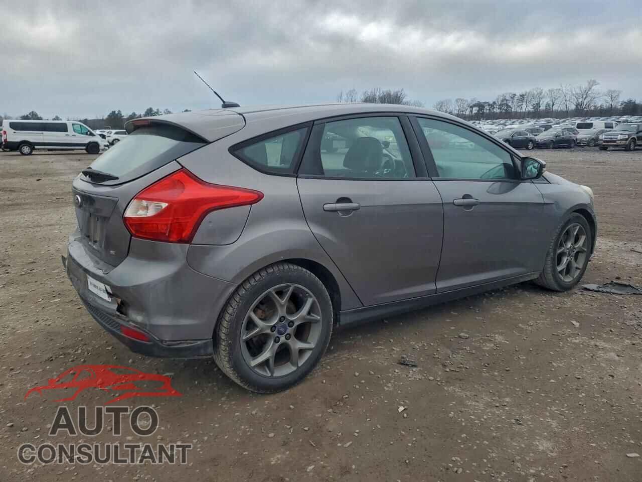 FORD FOCUS 2013 - 1FADP3K2XDL364448