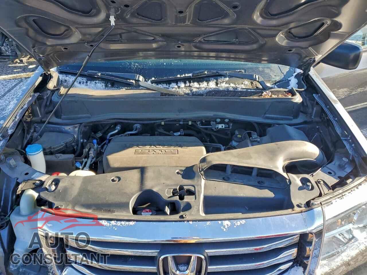 HONDA PILOT 2014 - 5FNYF4H23EB011999