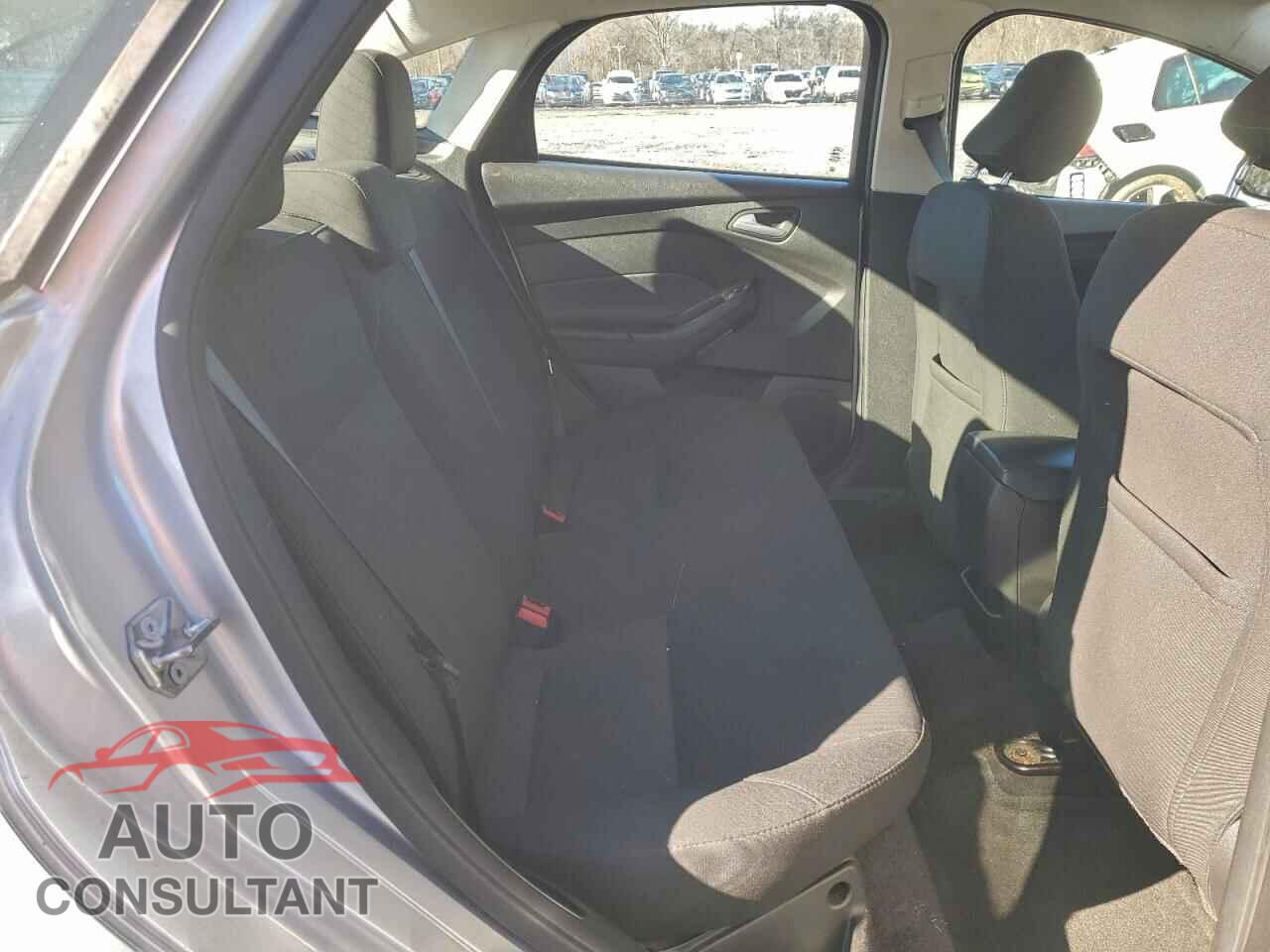 FORD FOCUS 2017 - 1FADP3F2XHL320224