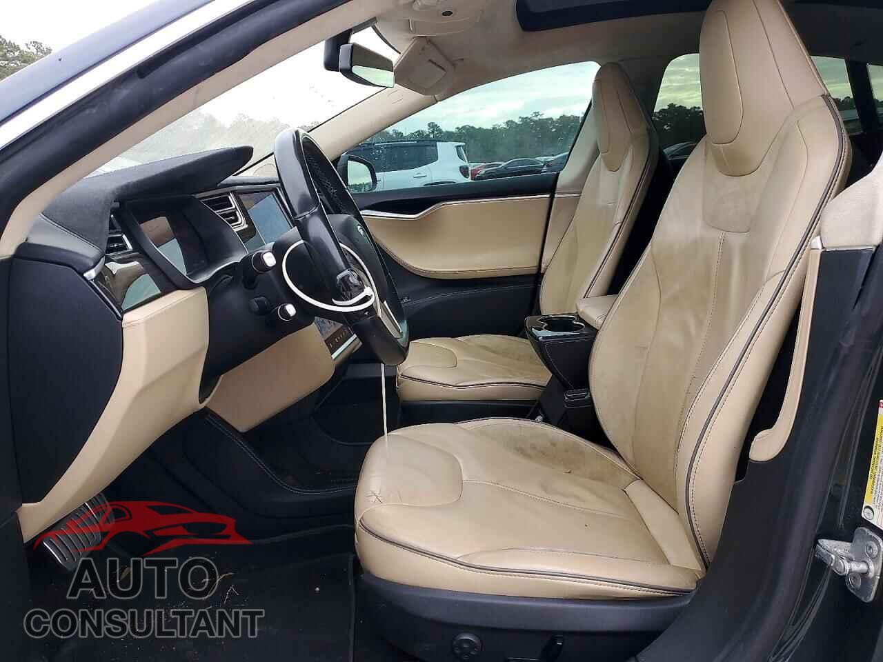 TESLA MODEL S 2014 - 5YJSA1H19EFP51986
