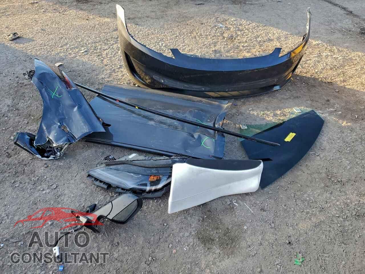 TESLA MODEL 3 2024 - 5YJ3E1ET1RF855019