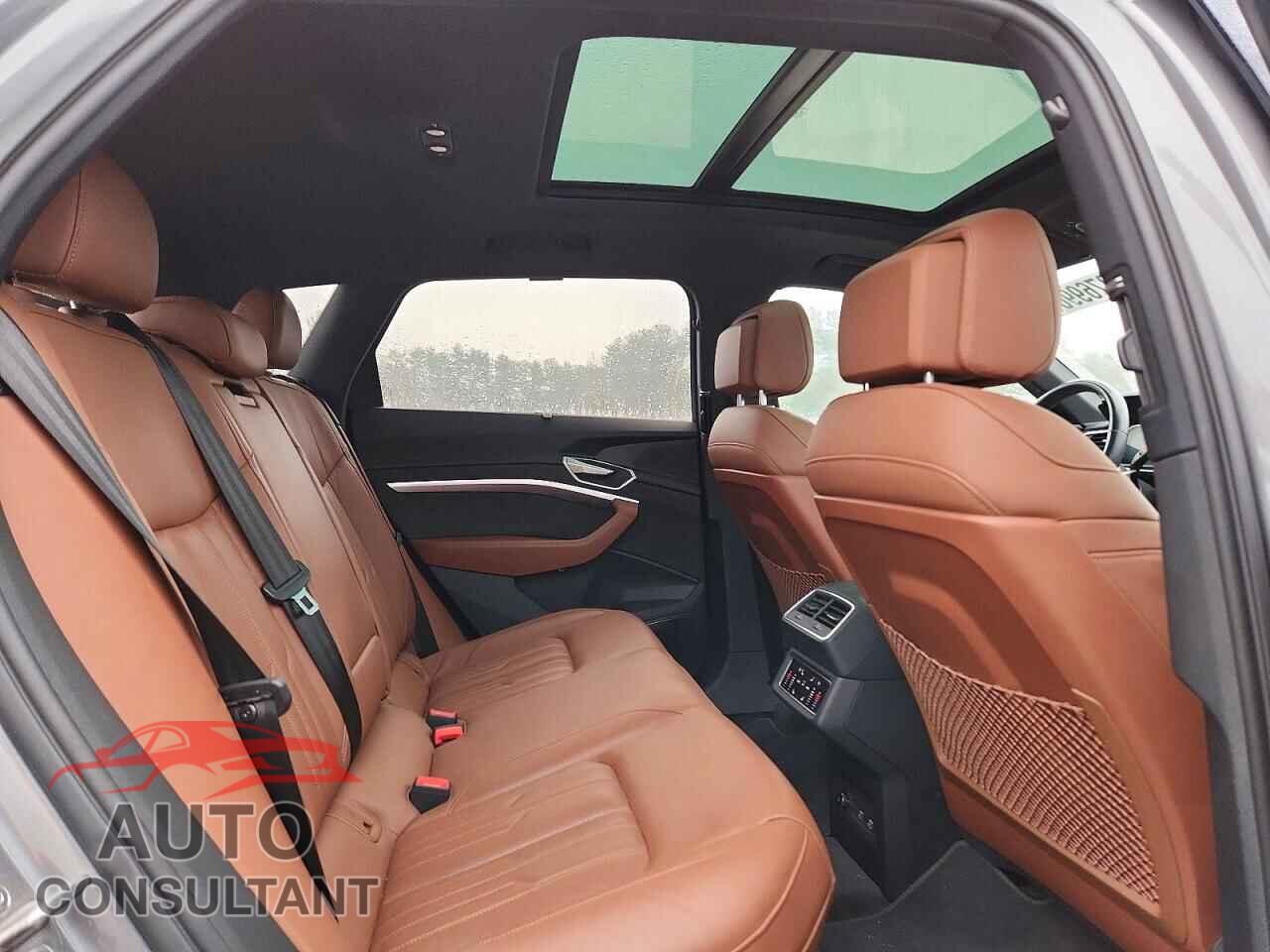 AUDI E-TRON 2021 - WA1VAAGE7MB020678