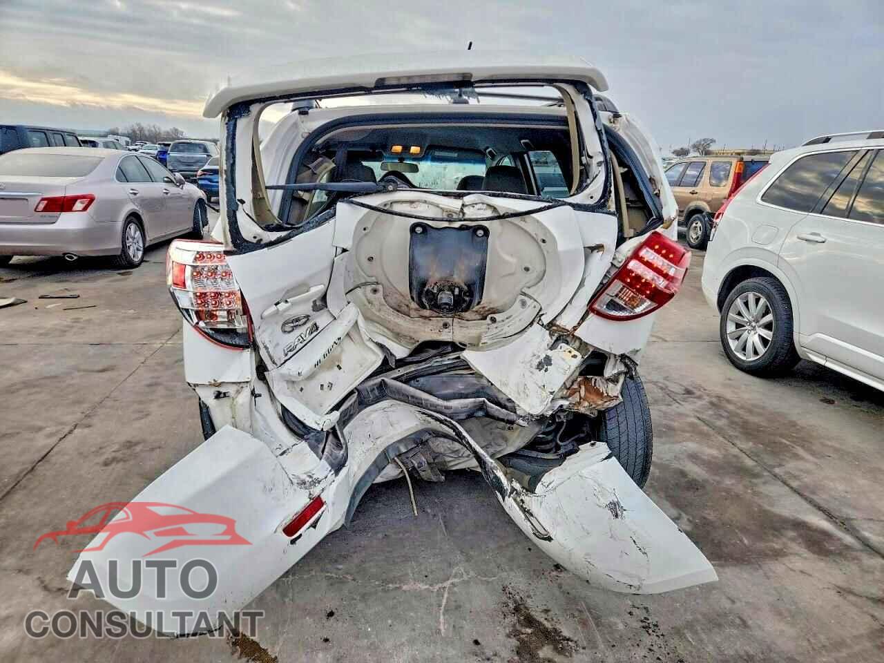 TOYOTA RAV4 2012 - 2T3ZF4DV1CW138908