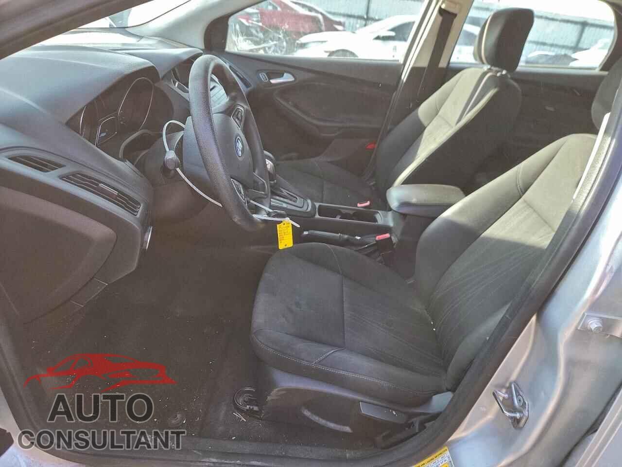 FORD FOCUS 2017 - 1FADP3K24HL341771