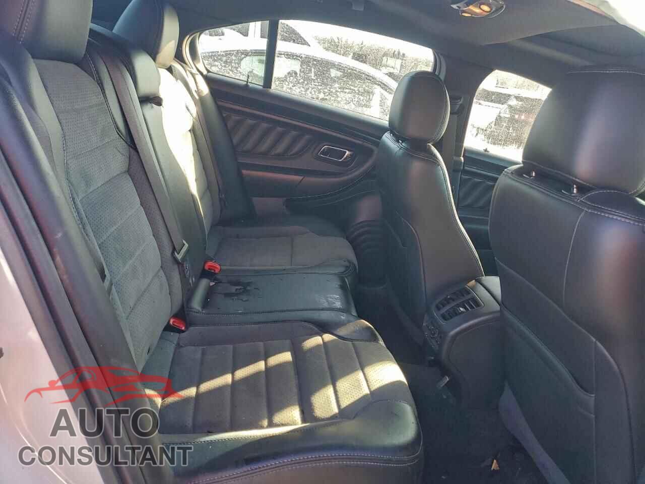FORD TAURUS 2017 - 1FAHP2KT3HG120708
