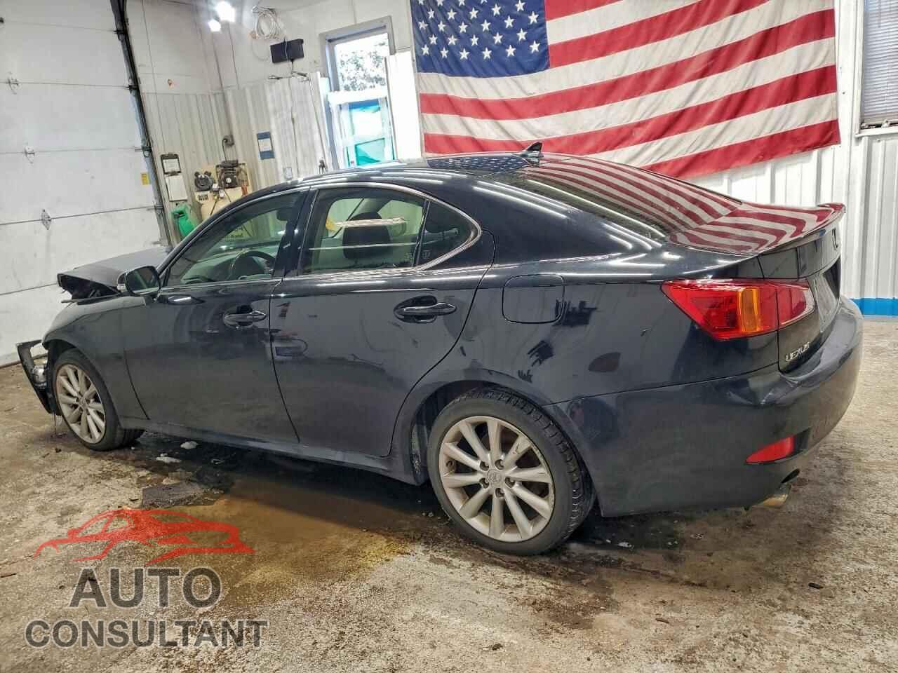 LEXUS IS 2010 - JTHCF5C26A5044545