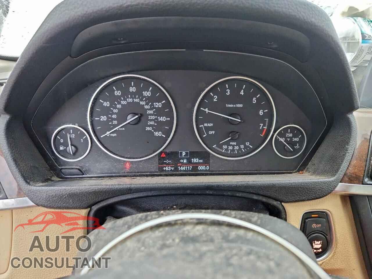 BMW 3 SERIES 2015 - WBA3B1G52FNT04440