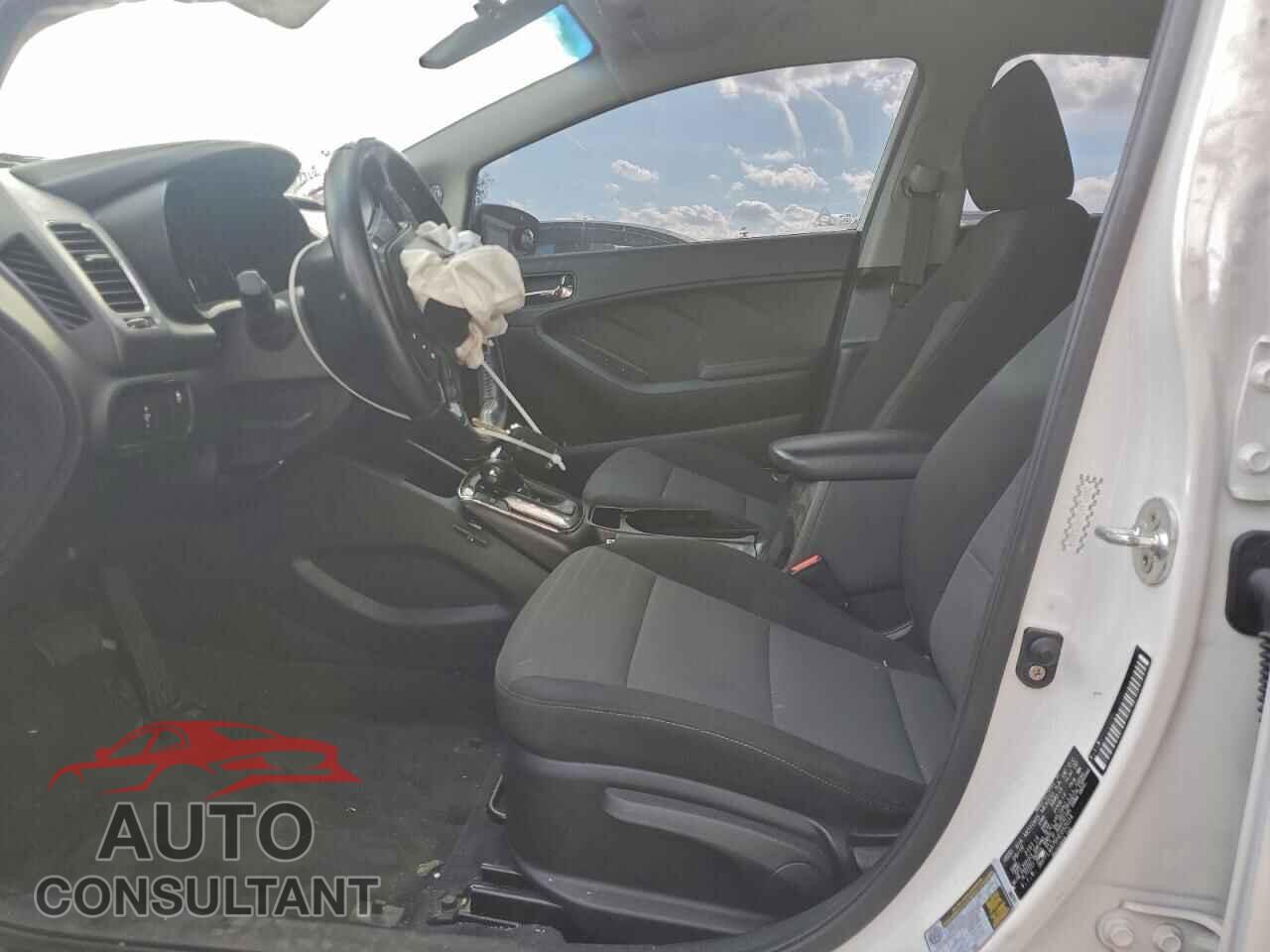 KIA FORTE 2017 - 3KPFL4A76HE052014