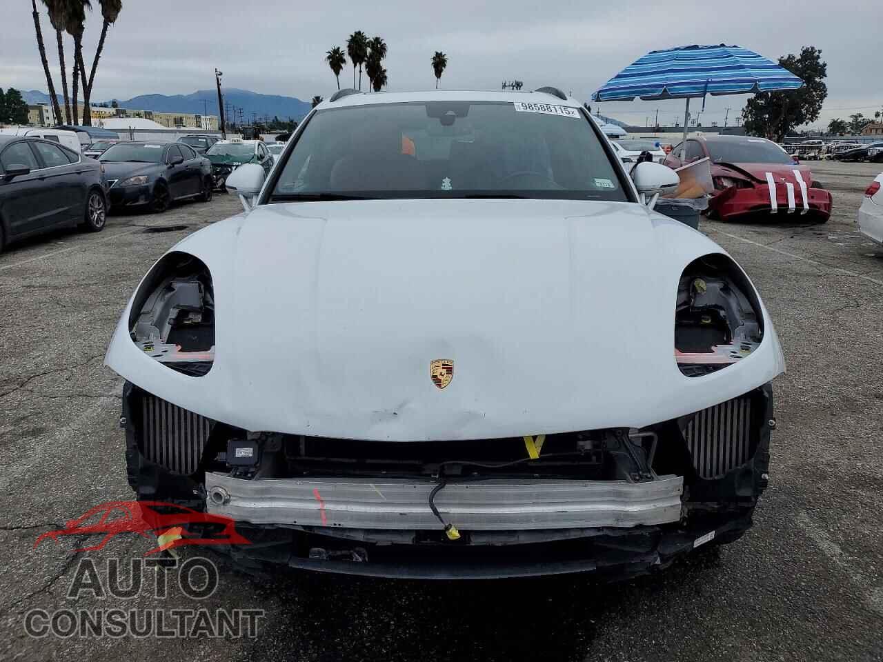 PORSCHE MACAN 2021 - WP1AF2A50MLB60391