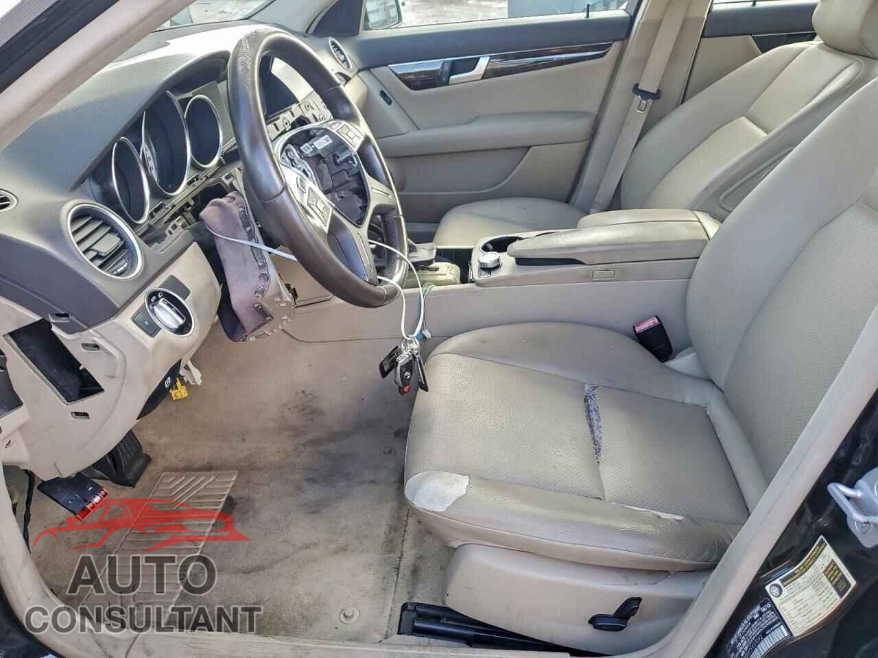 MERCEDES-BENZ C-CLASS 2012 - WDDGF8BBXCF917092