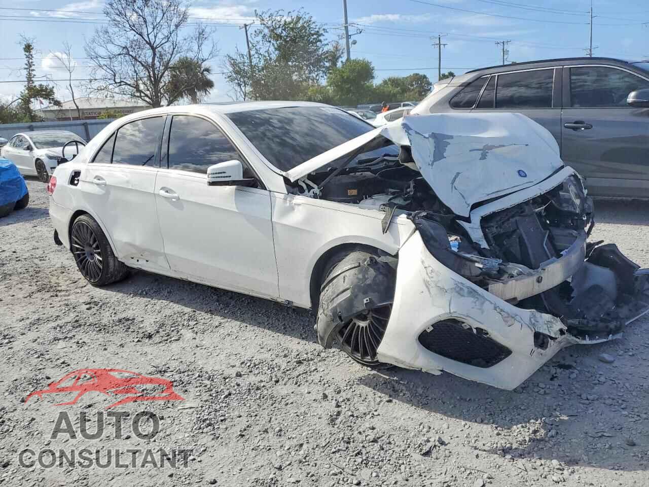 MERCEDES-BENZ E-CLASS 2015 - WDDHF5KB6FB088648