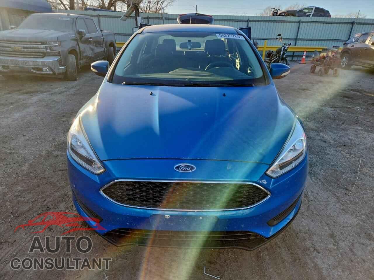 FORD FOCUS 2015 - 1FADP3F23FL239241
