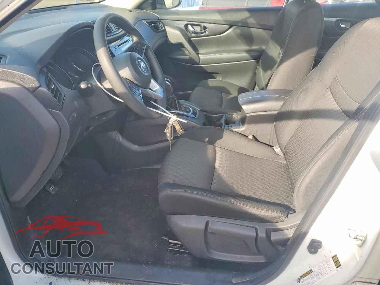 NISSAN ROGUE 2017 - KNMAT2MV5HP617183