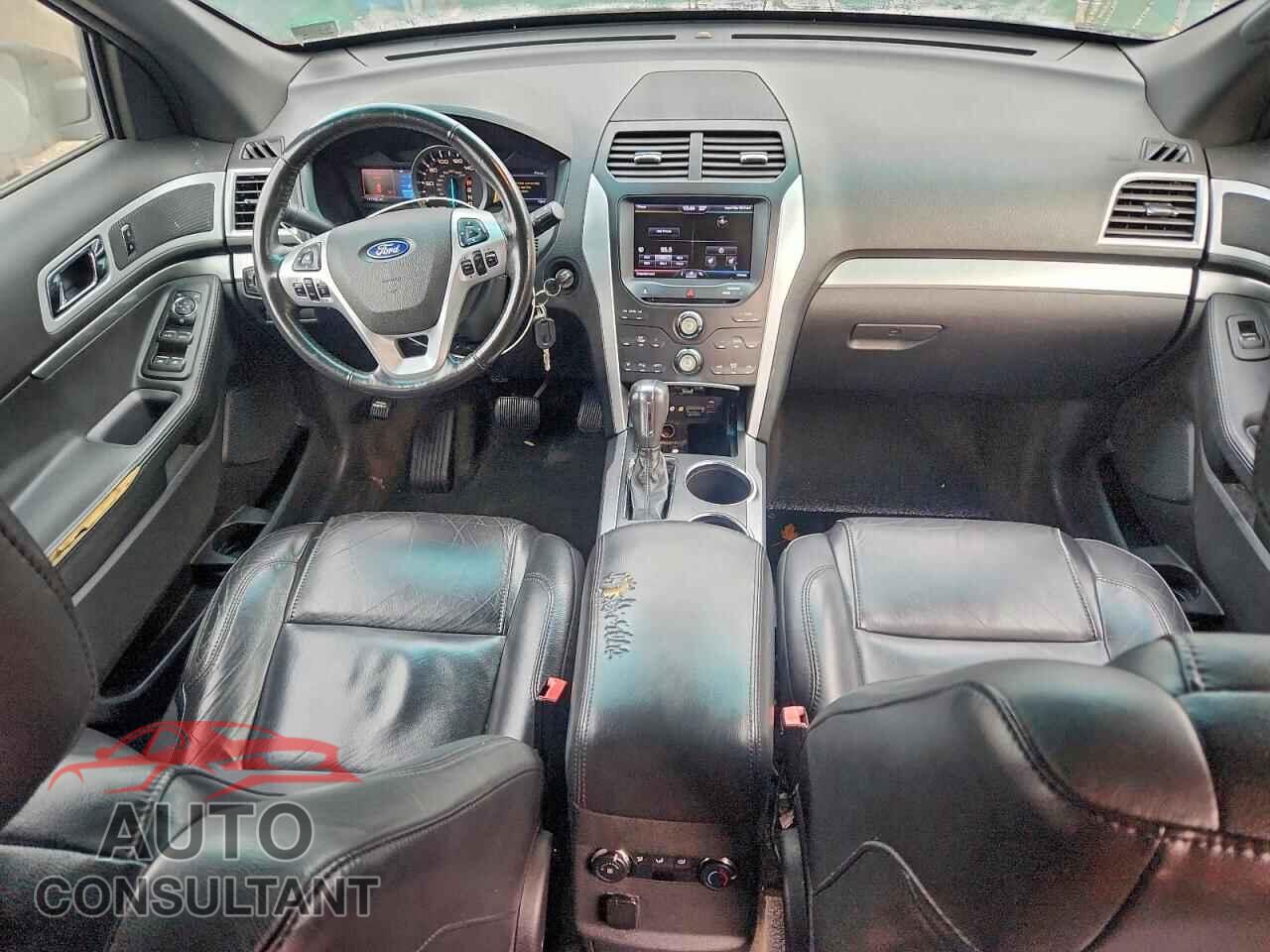 FORD EXPLORER 2013 - 1FM5K7D88DGA36665