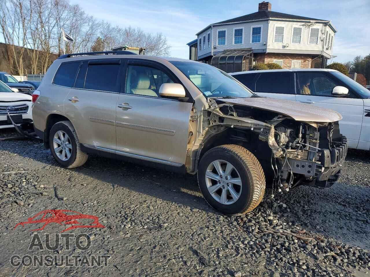 TOYOTA HIGHLANDER 2013 - 5TDBK3EH0DS246830