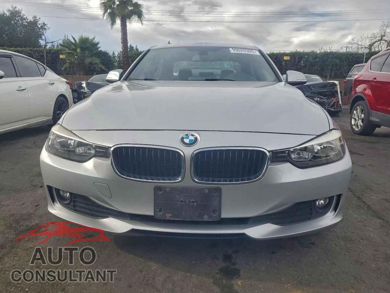 BMW 3 SERIES 2013 - WBA3B1C55DF078309