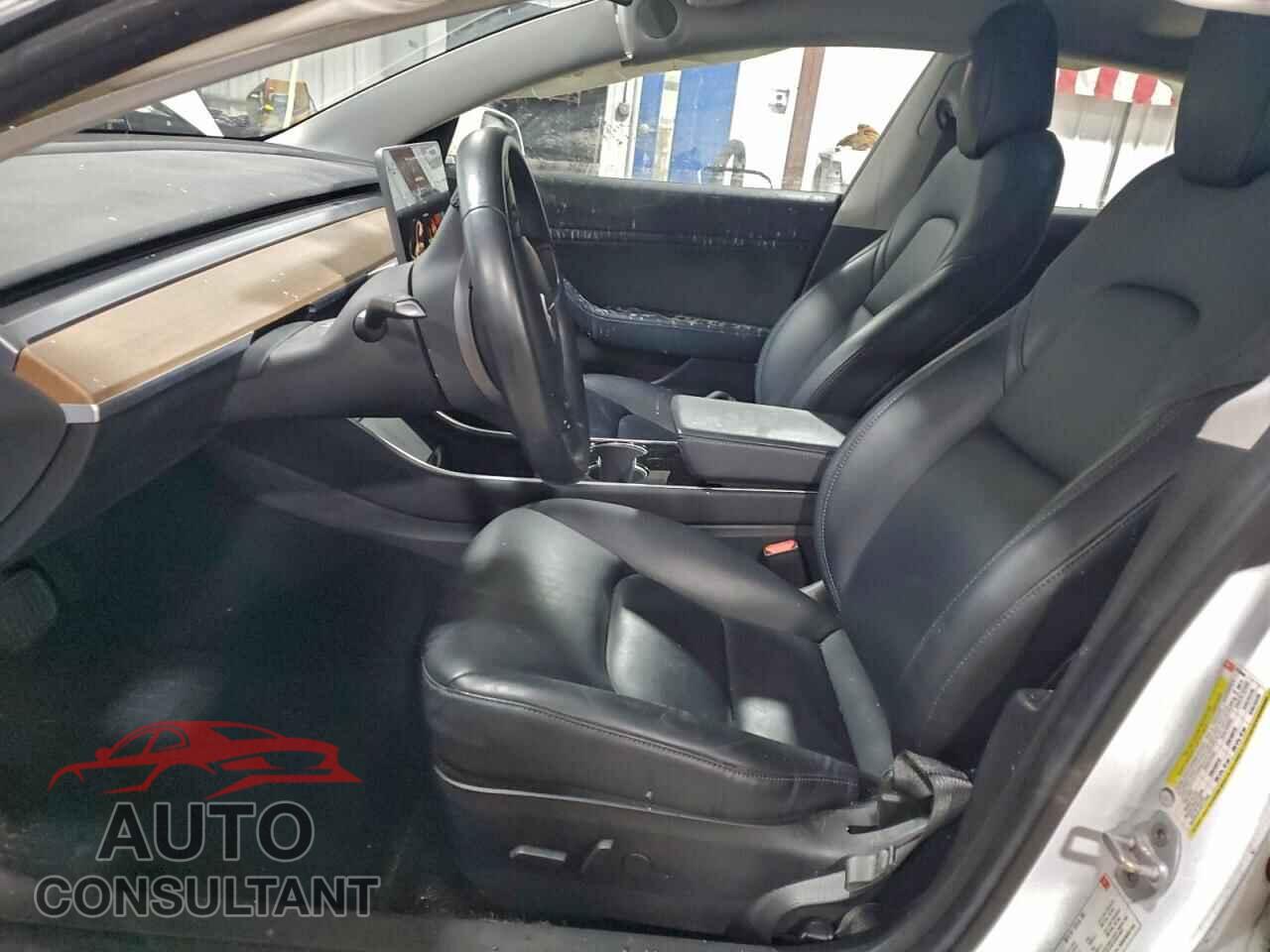 TESLA MODEL 3 2018 - 5YJ3E1EB0JF073886