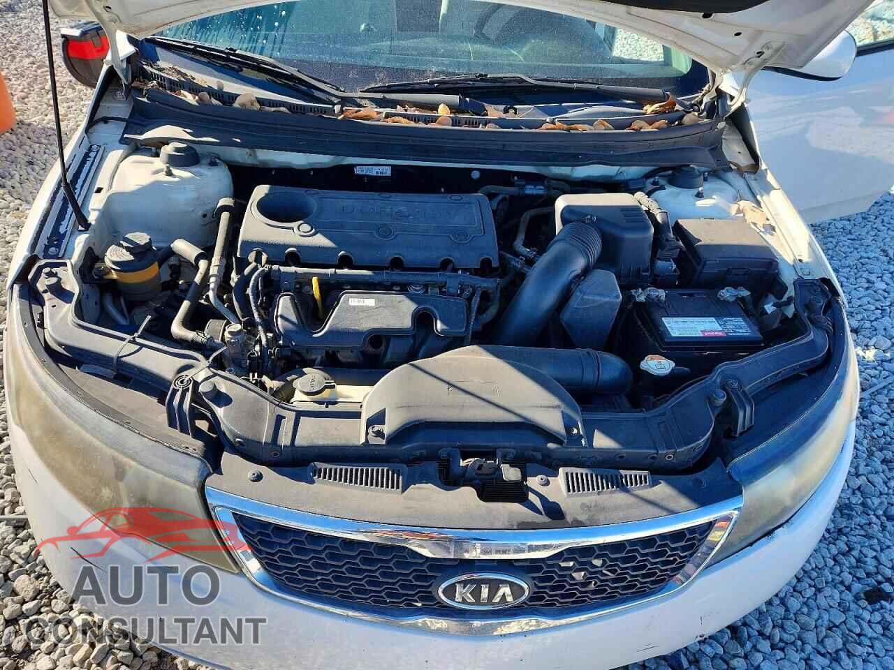 KIA FORTE 2013 - KNAFT4A2XD5683307