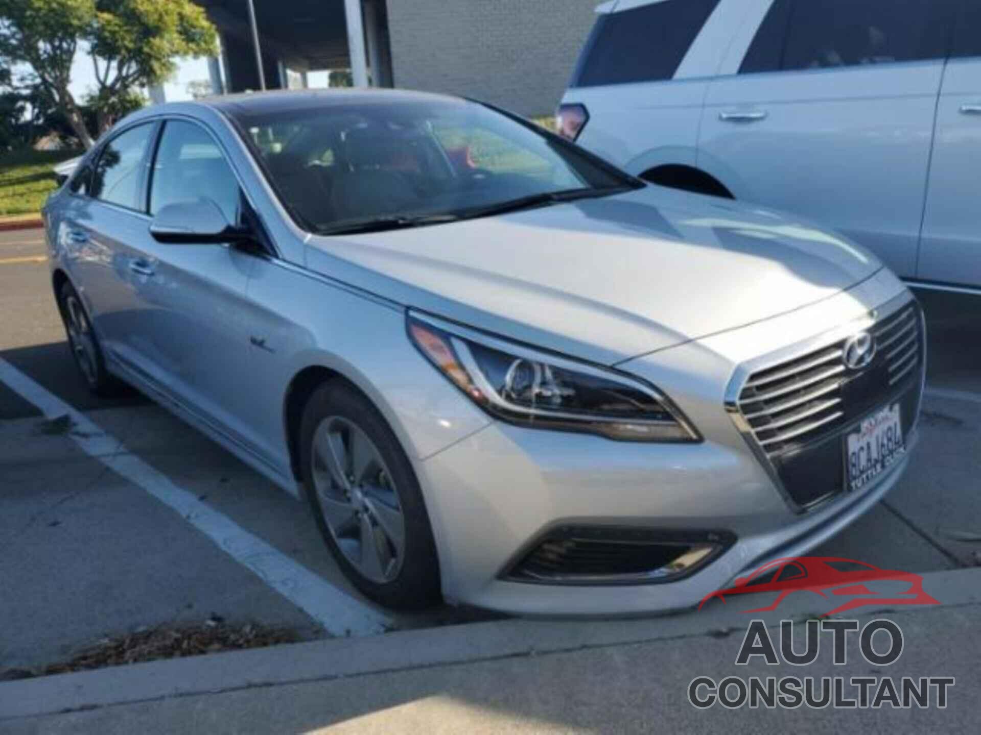 HYUNDAI SONATA HYBRID 2017 - KMHE34L3XHA067832